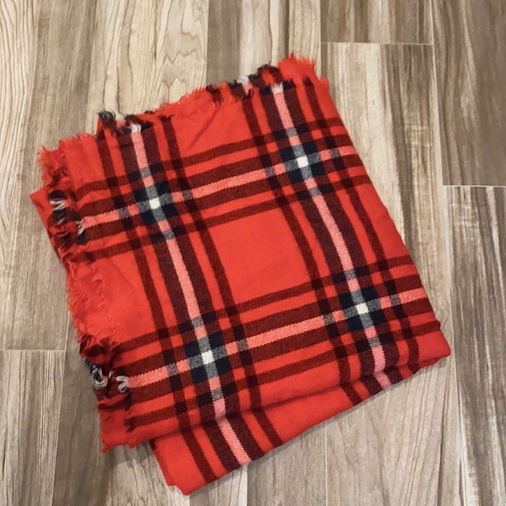 Ann Taylor Scarf/shawl